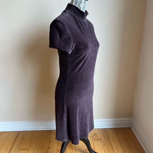 Brown stretch 90s corduroy mini dress - Picture 2 of 7